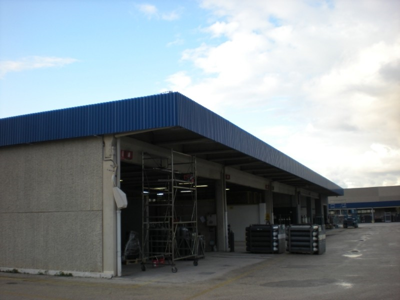 Metal Taccogna srl - Realizzazione capannoni e pensiline
