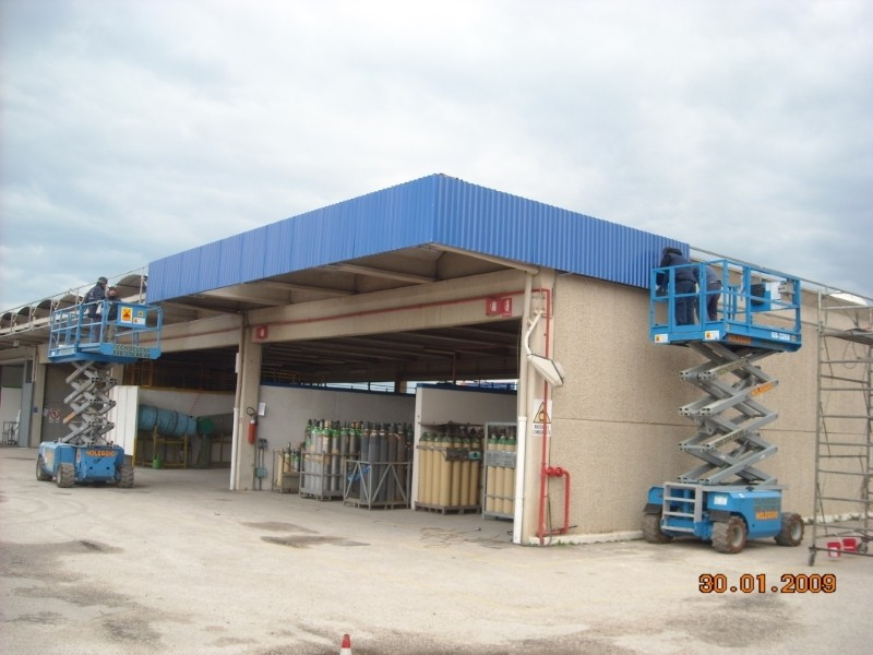 Metal Taccogna srl - Realizzazione capannoni e pensiline