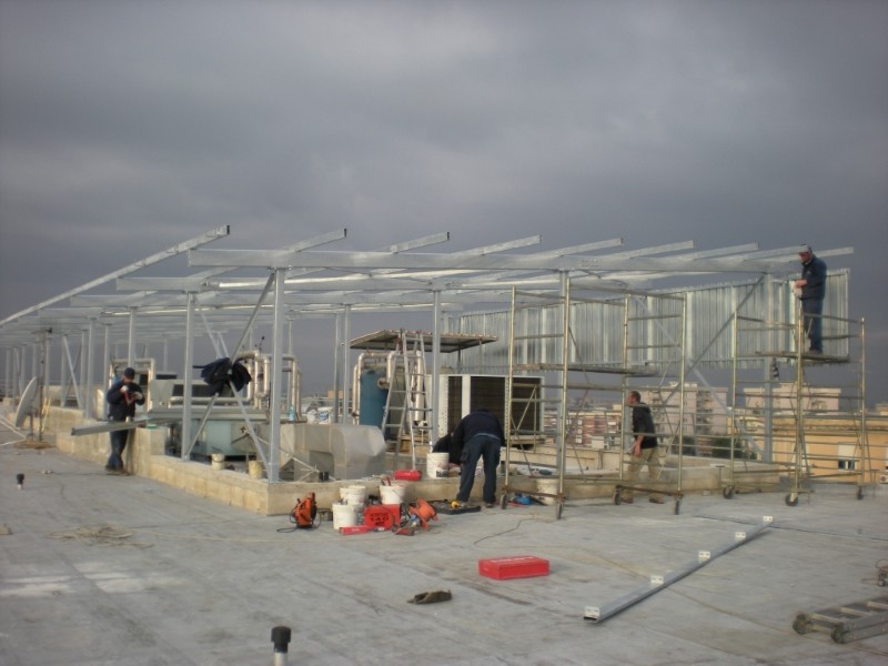 Metal Taccogna srl - Realizzazione capannoni e pensiline