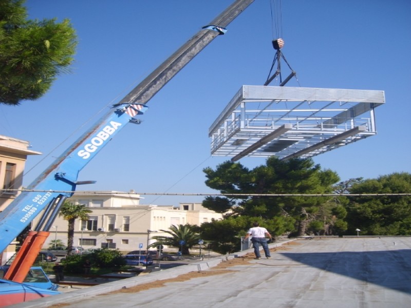 Metal Taccogna srl - Realizzazione capannoni e pensiline