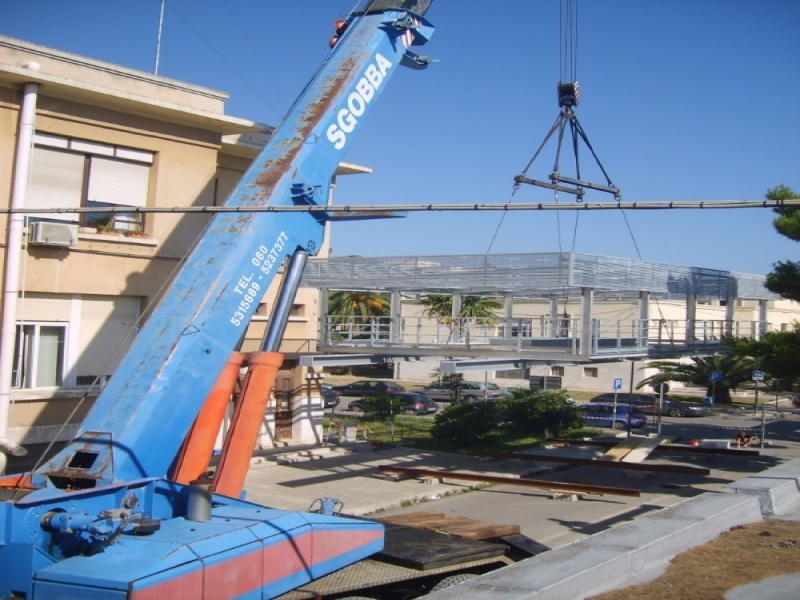 Metal Taccogna srl - Realizzazione capannoni e pensiline