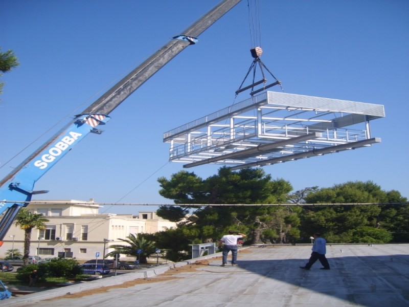 Metal Taccogna srl - Realizzazione capannoni e pensiline