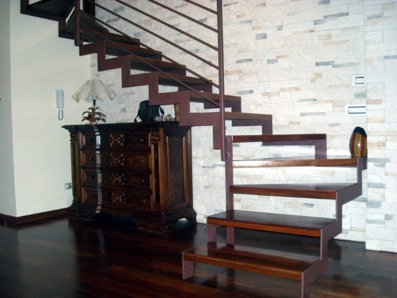 Metal Taccogna srl - Scale di arredamento