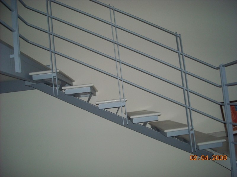 Metal Taccogna srl - Scale di arredamento